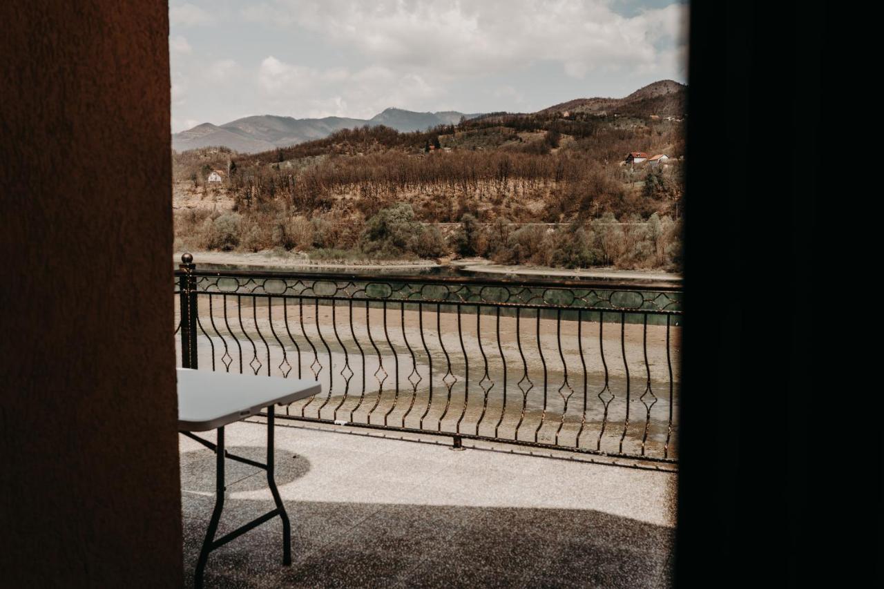 Hotel Noor Konjic Exterior foto